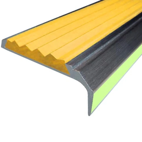 Противоскользящий алюминиевый угол-порог АУ42 ФЭС 42х7х23мм (резин.вст.), 3м