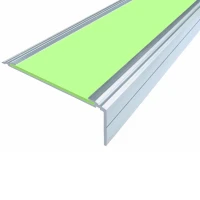 Противоскользящий алюминиевый угол-порог АУ50 Премиум ФЭС 50х4х24мм (вставка ФЭС), 1м