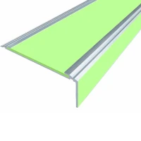 Противоскользящий алюминиевый угол-порог АУ50 Премиум ФЭС 50х4х24мм (вставка ФЭС+бортик), 1м