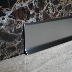 Плинтус L-образный PL-4 c радиусной ножкой 2,5м