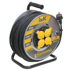 Удлинитель на катушке IEK Professional УК50 четырех-ный с заземлением, термозащитой 50 м IP44 черный