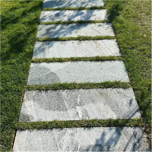 Плита пошаговая бучарда Габбро Урал 1200х400х50 мм