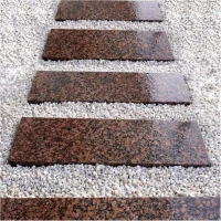 Плита пошаговая термо из гранита Красногорский 1200х400х50 мм