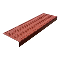 Накладка на ступень резиновая противоскользящая (проступь) угловая 