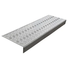 Накладка на ступень резиновая противоскользящая (проступь) угловая 