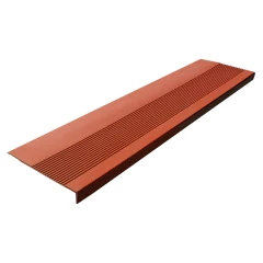 Накладка на ступень резиновая противоскользящая (проступь) угловая 