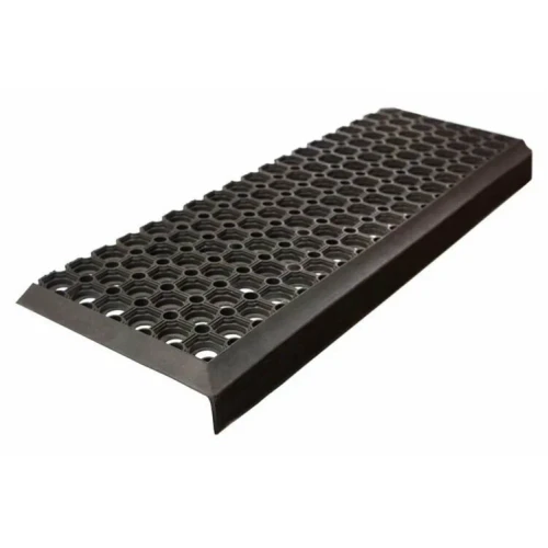 Накладка на ступень резиновая противоскол. (проступь) угловая со сквозными отверстиями 800х260х40мм