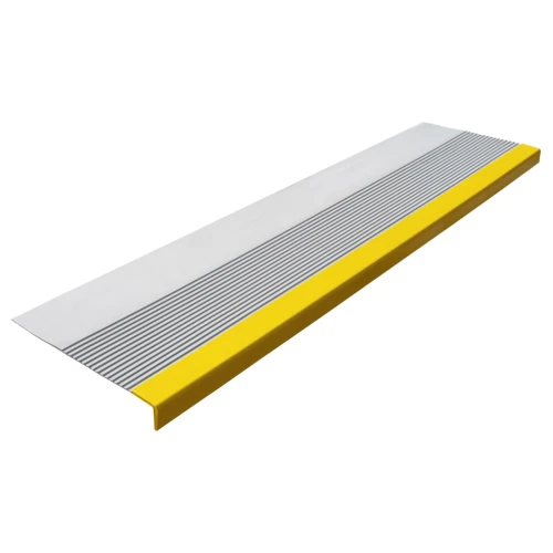 Накладка на ступень резиновая противоскол. (проступь) угловая 1200х300х30мм 