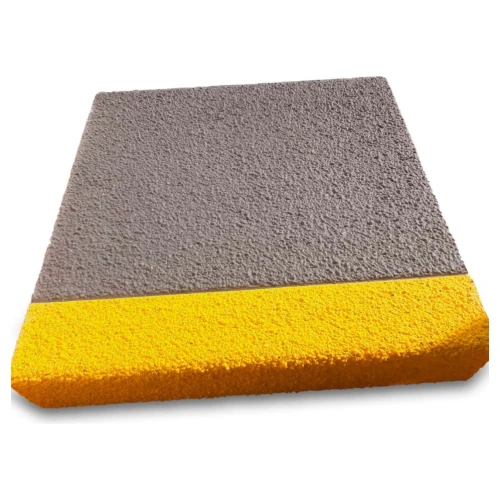 Противоскользящая накладка на ступень 2000x300x50 мм, композит, цветная, 3 или 4 жёлтых края