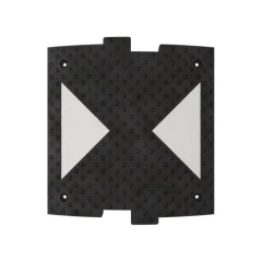 Лежачий полицейский ИДН-500-1 основной элемент с треугольным светоотражателем, композит