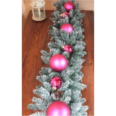 Гирлянда еловая c декором заснеженная 1,8 м