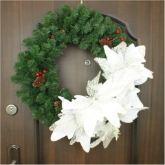 Венок новогодний - 16 зеленый с шишками и ягодами ПВХ, d-60 см. (1)