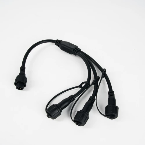 Разветвитель 1-3, 2Pin, черный