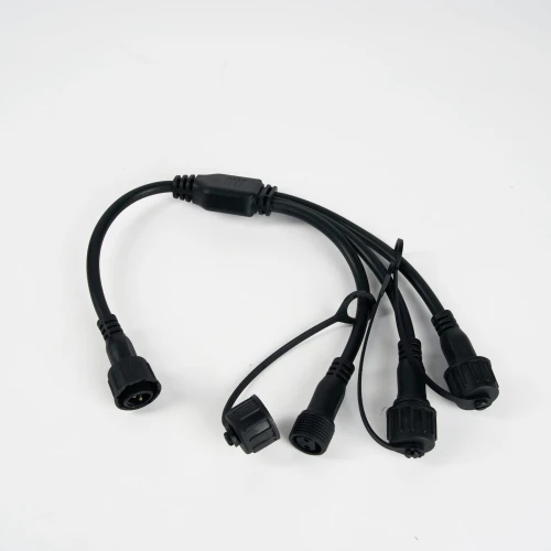 Разветвитель 1-3, 2Pin, черный