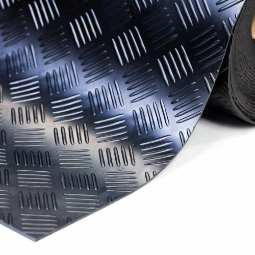 Рулонное резиновое покрытие 3-3,5 мм, 1х10 м, Косой рубчик, чёрный
