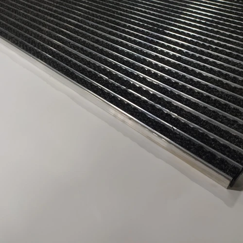 Г-образное алюминиевое обрамление, 30х20х2 мм, 3 м